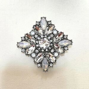 Premier Designs Elegant Silver Crystal Brooch